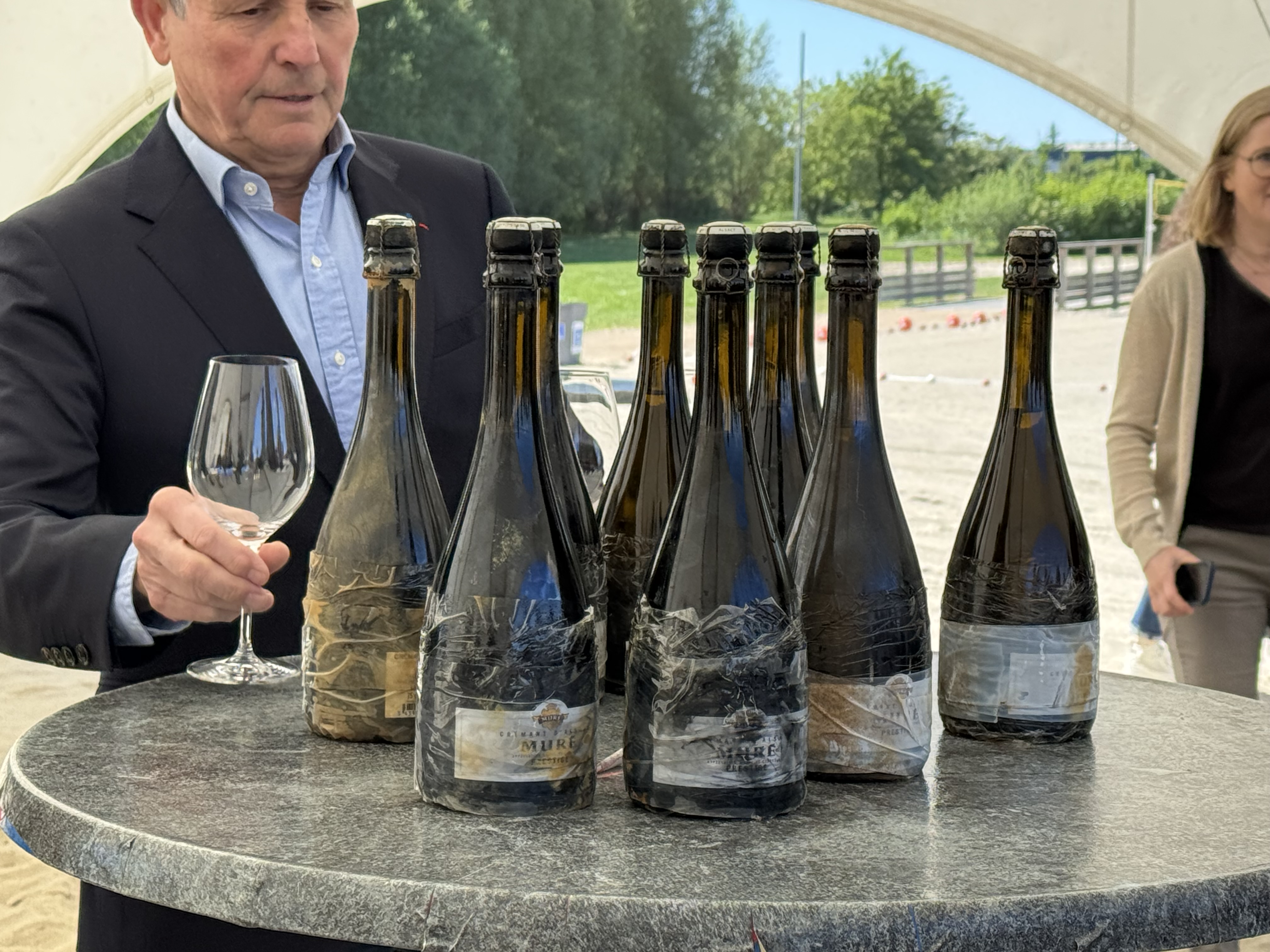 Bouteille.jpg (2.15 MB)